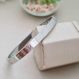 BRACELETE AT