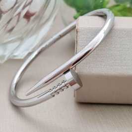 BRACELETE AT