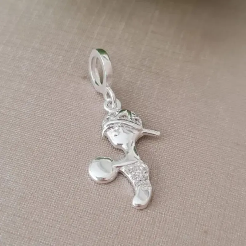 BER MENINO JOGANDO BOLA