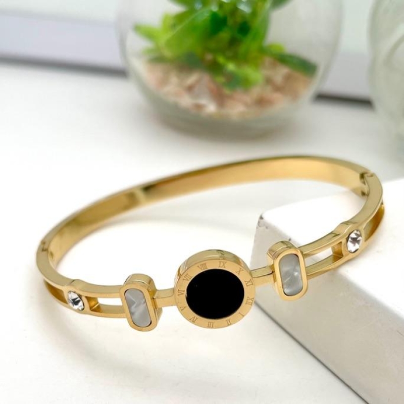 BRACELETE AT