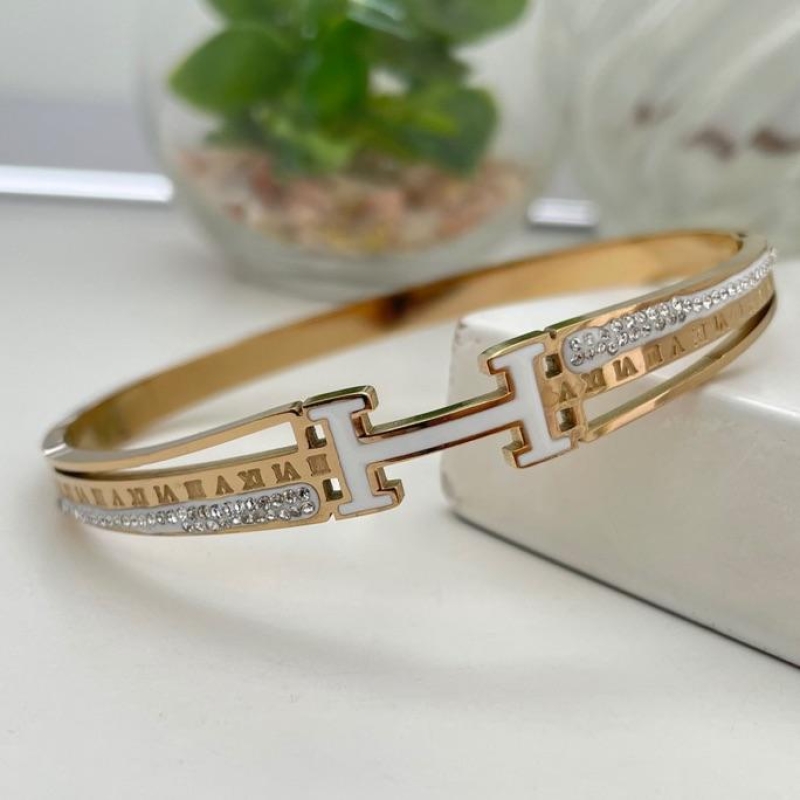 BRACELETE AT