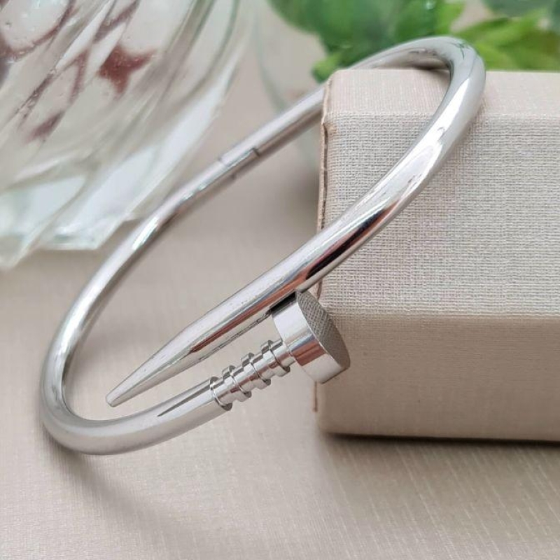 BRACELETE AT