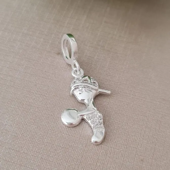 BER MENINO JOGANDO BOLA