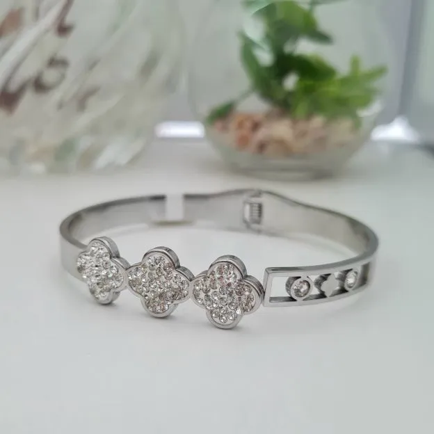 BRACELETE AT