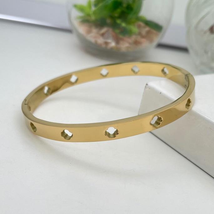 BRACELETE AT