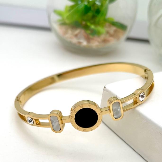 BRACELETE AT